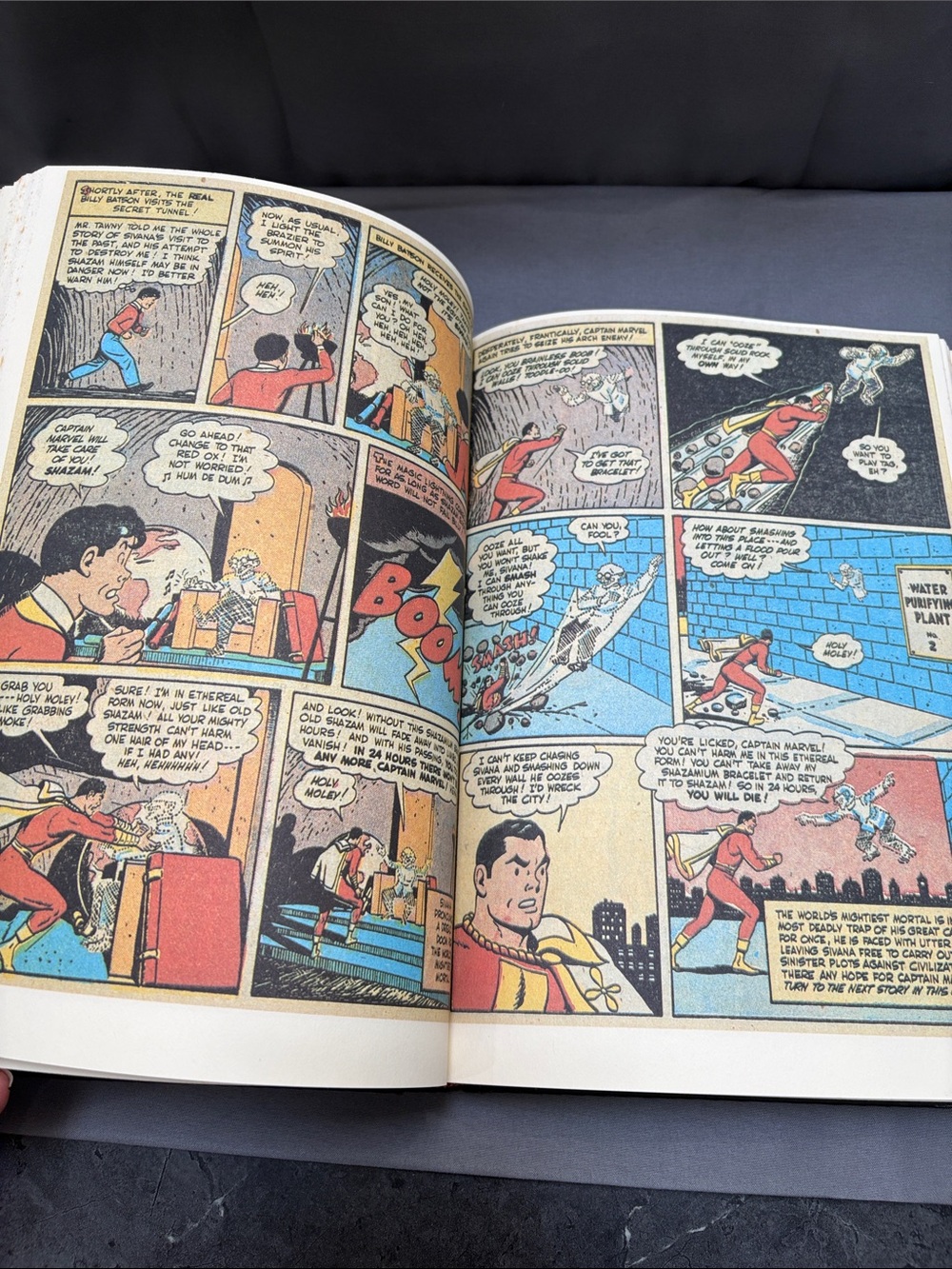 A Smithsonian Book of Comic-Book Comics - Hardcover no cover